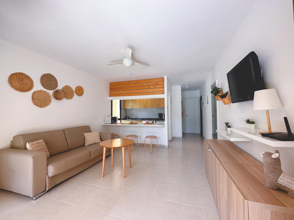Seaside Apartment Corralejo : A Cozy Holiday Home In A Peaceful Well Located Green Complex ภายนอก รูปภาพ